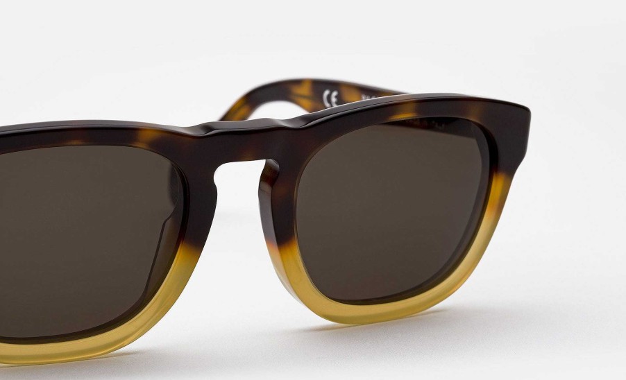 Partners Retrosuperfuture | Stokely Tortoise&Cream